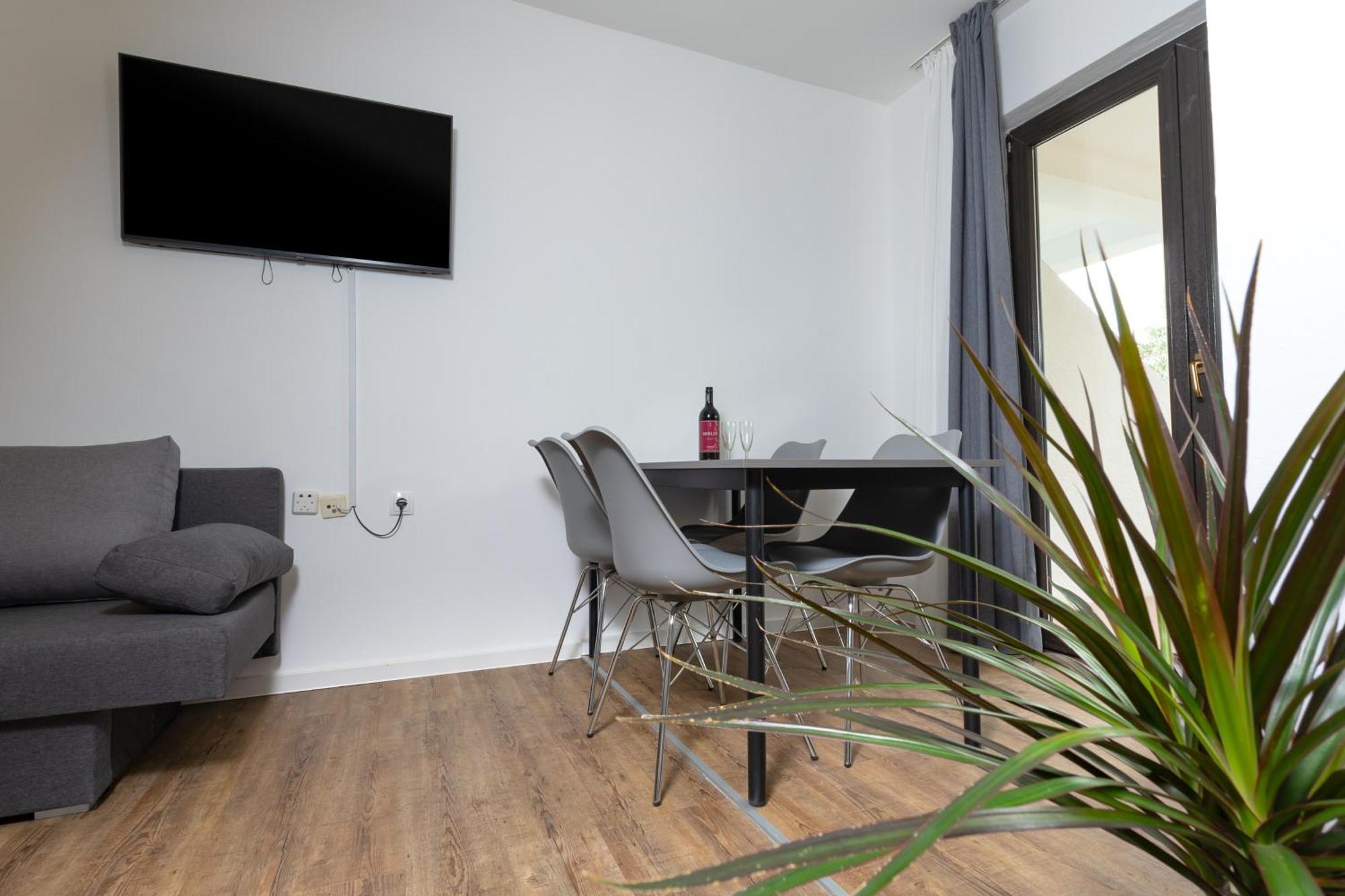 Apartments Dida Sime Стариград-Пакленица Екстериор снимка