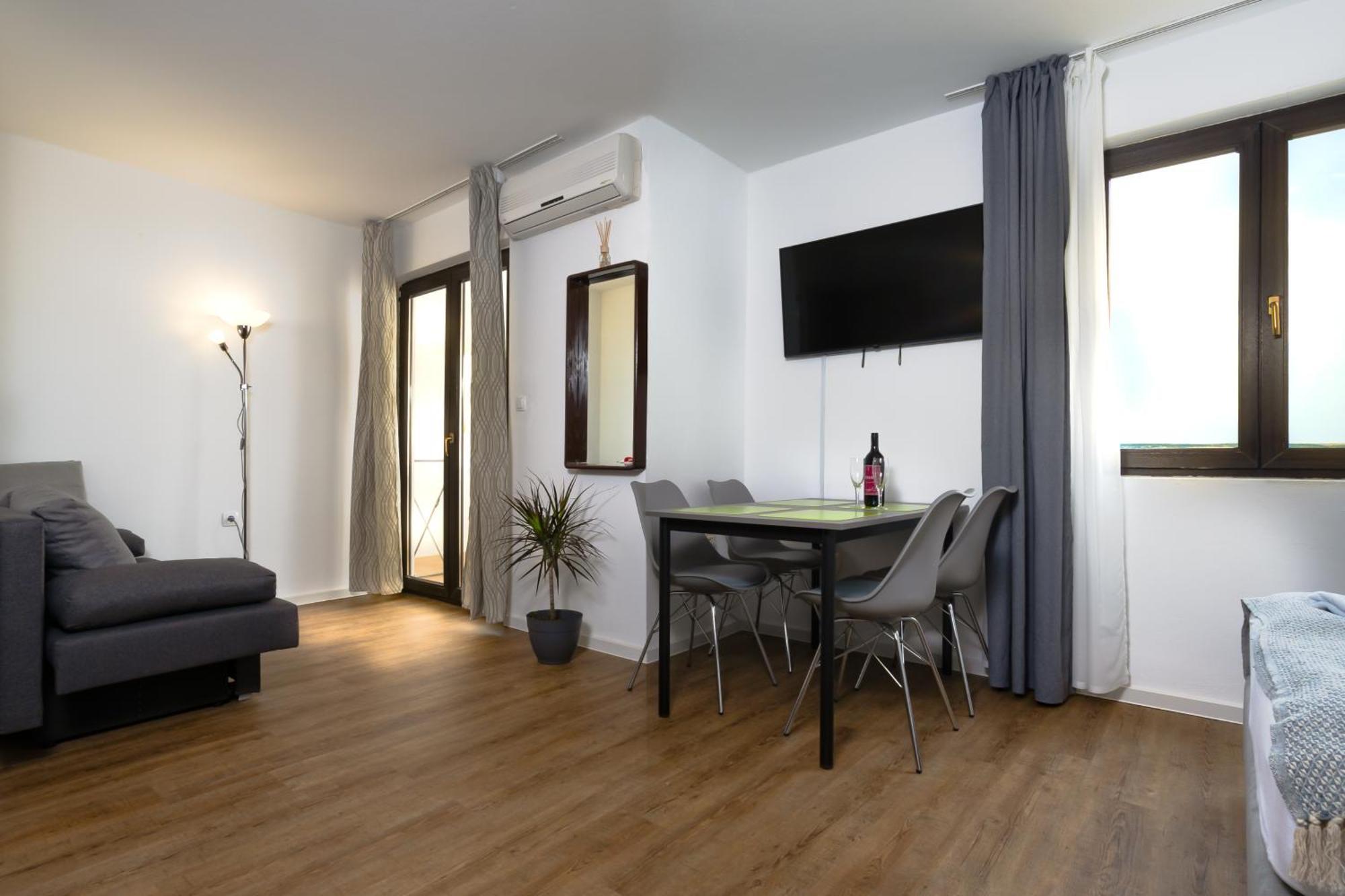 Apartments Dida Sime Стариград-Пакленица Стая снимка