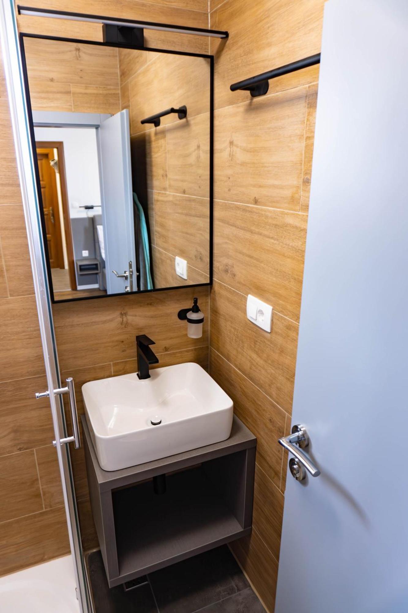 Apartments Dida Sime Стариград-Пакленица Екстериор снимка